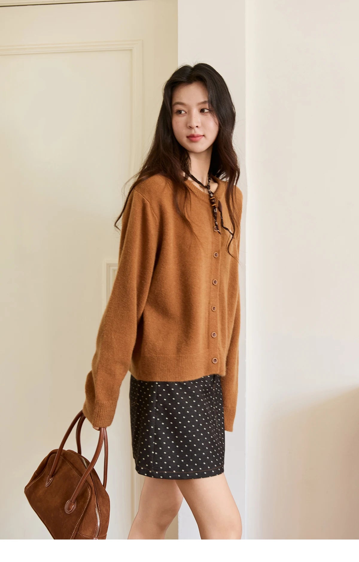 MISHOW Retro Flower Embroidery Cardigan for Women 2025 Round Neck Single Breasted Buckle Loose Knit Autumn Cardigan MXE46Z2588