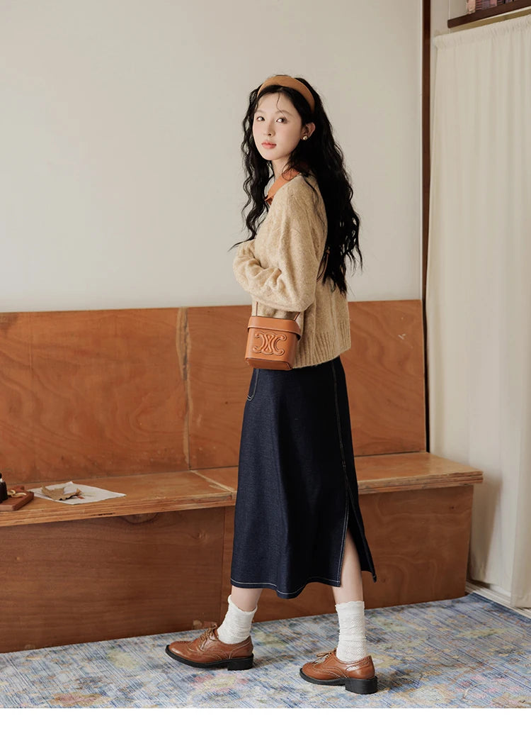 MISHOW Vintage Sweater False Two-piece Sweet Fashion V-neck Knitwear 2024 Fall New Vintage Versatile Sweater Tops MXD42Z0695