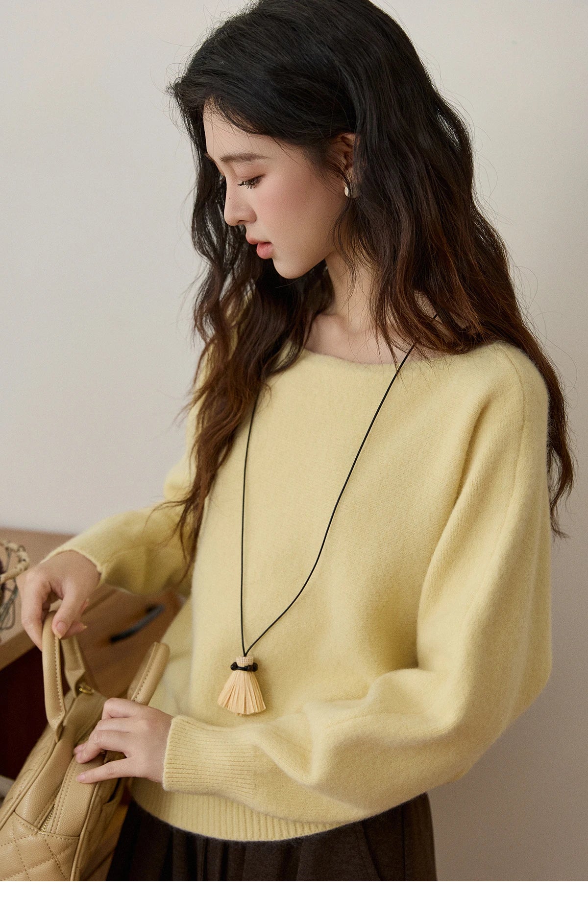 MISHOW Women's Solid Knitted Sweater 2025 Autumn Winter Boat Neck Lantern Sleeve Loose Sweater Soft Warm Pullover Top MXE94Z2984