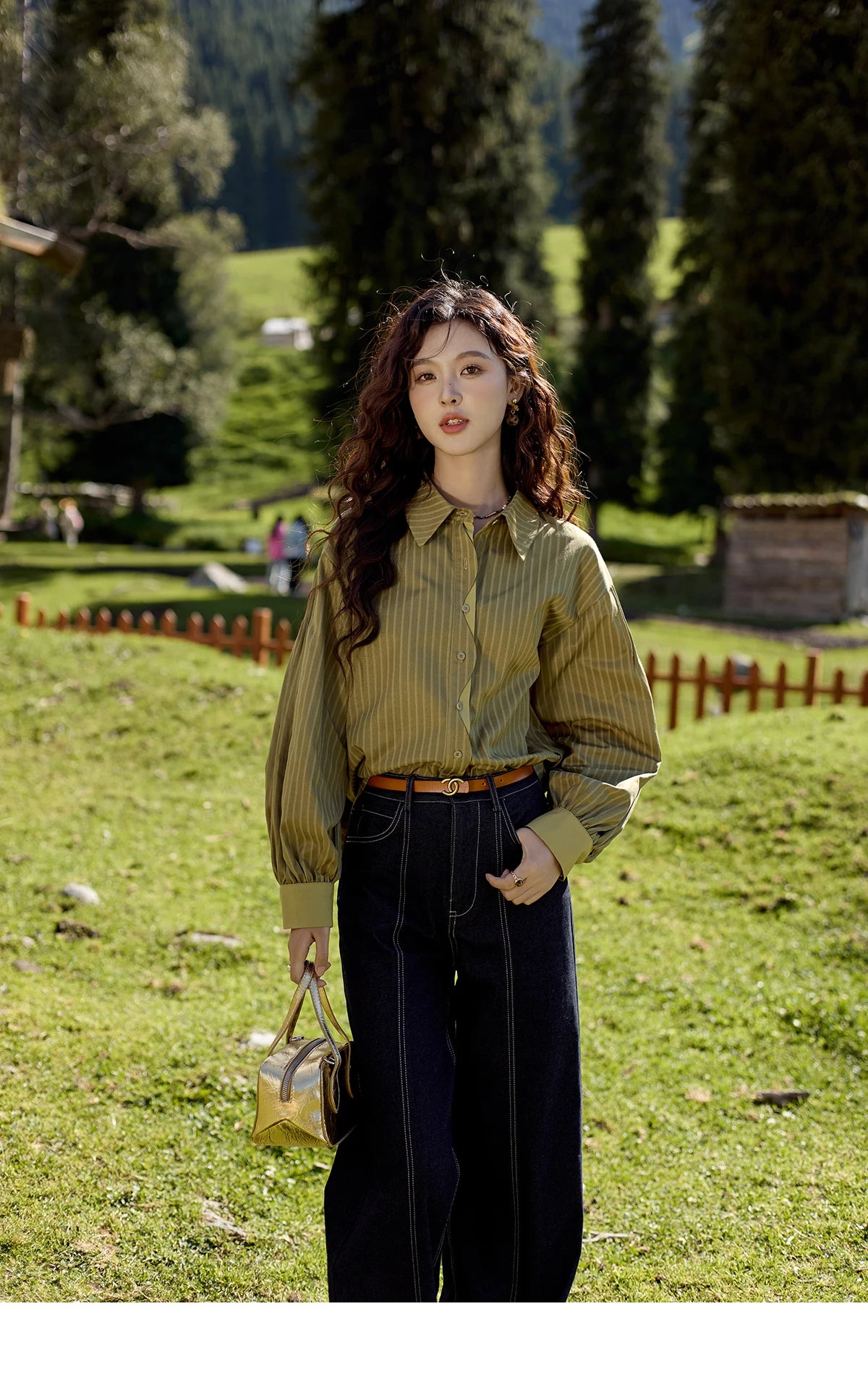 MISHOW Striped Casual Shirt for Women 2024 Autumn Retro Lapel Long Sleeve Top Contrasting Cuffs Shirts Office Lady MXD42C0301