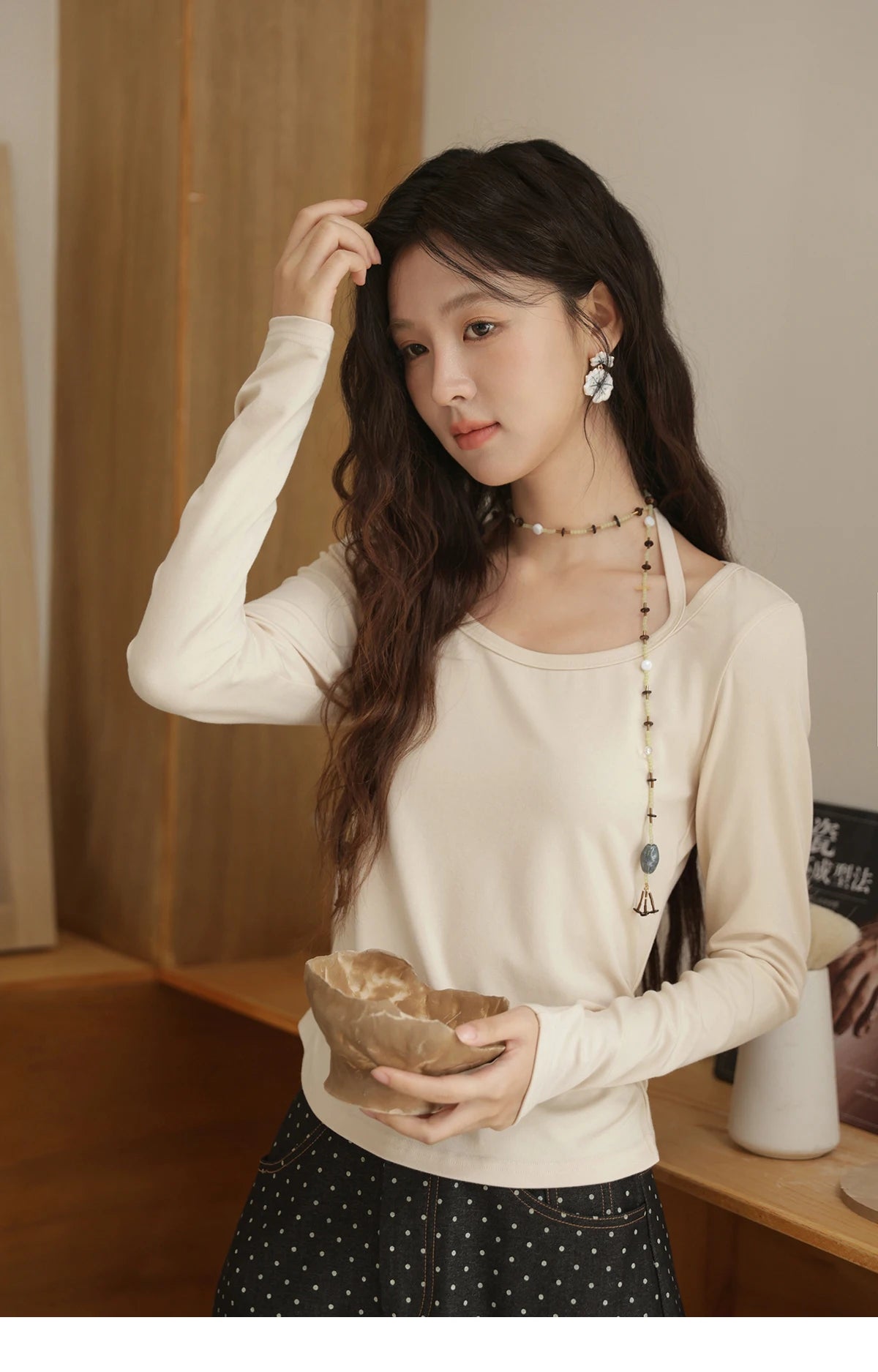 MISHOW Elastic Knitted T-shirts for Women Autumn 2025 Hanging Neck Strap Tees Pleated Waist Slim Long Sleeved Top MXE42T0720