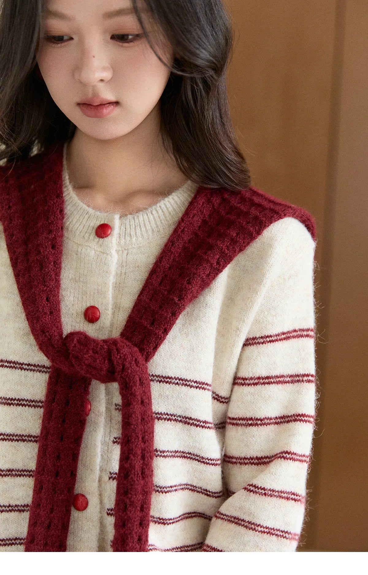 MISHOW Women's Beige Striped Knitted Cardigan 2025 Autumn Winter Red Scarf Decor Button O-Neck Warm Loose Sweaters MXE93Z2948