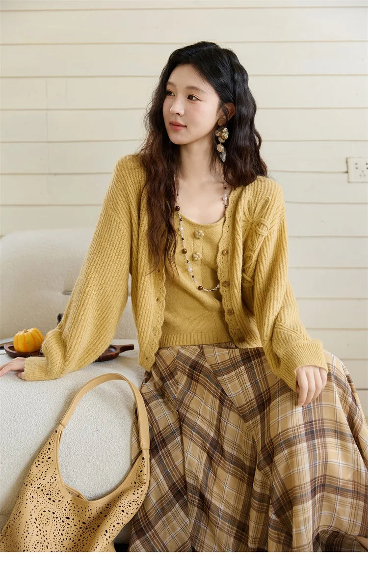MISHOW Woman Two-piece 2025 Autumn Casual Yellow V-neck Knitted Cardigan Slim Fit Camisole Elegant Commute Top MXE45T0742