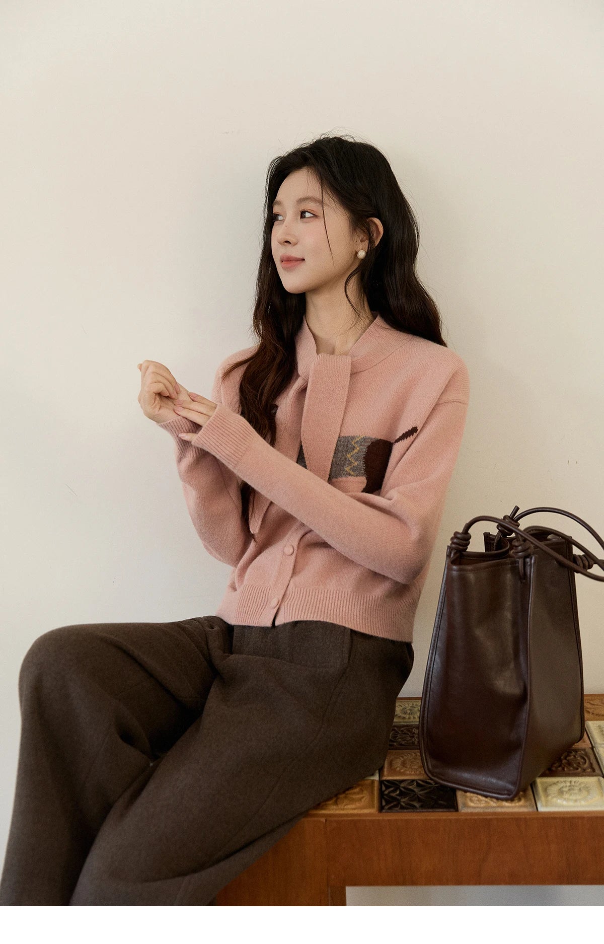 MISHOW Women's Pink Knit Cardigan 2025 Autumn Winter Dachshund Pattern Bow Collar Sweaters Single-breasted Loose Tops MXE94Z2997