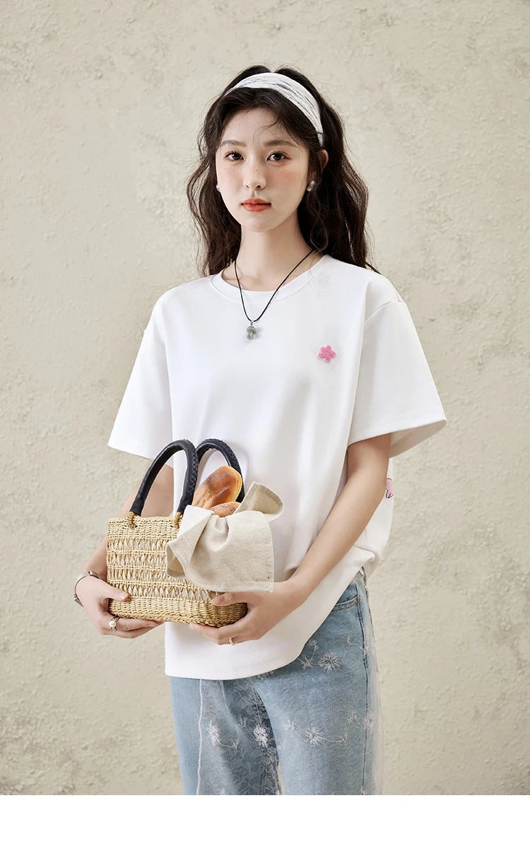 MISHOW Casual Graffiti T-shirt Women Summer 2025 Short Sleeve Round Neck Loose Shirts Female New Fashion Tops Lady MXE15T0475