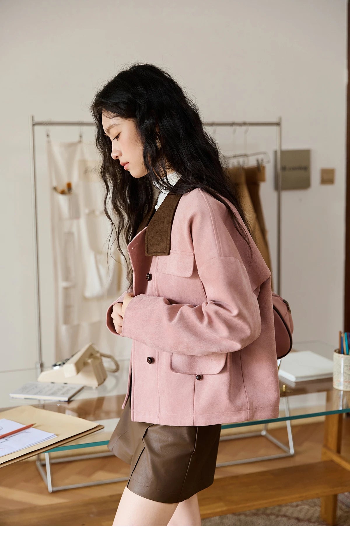 MISHOW Woman Jacket 2025 Autumn French Style Pink Coffee Suede Jacket Contrast Color Stand Collar Loose Short Coat MXE48W0851