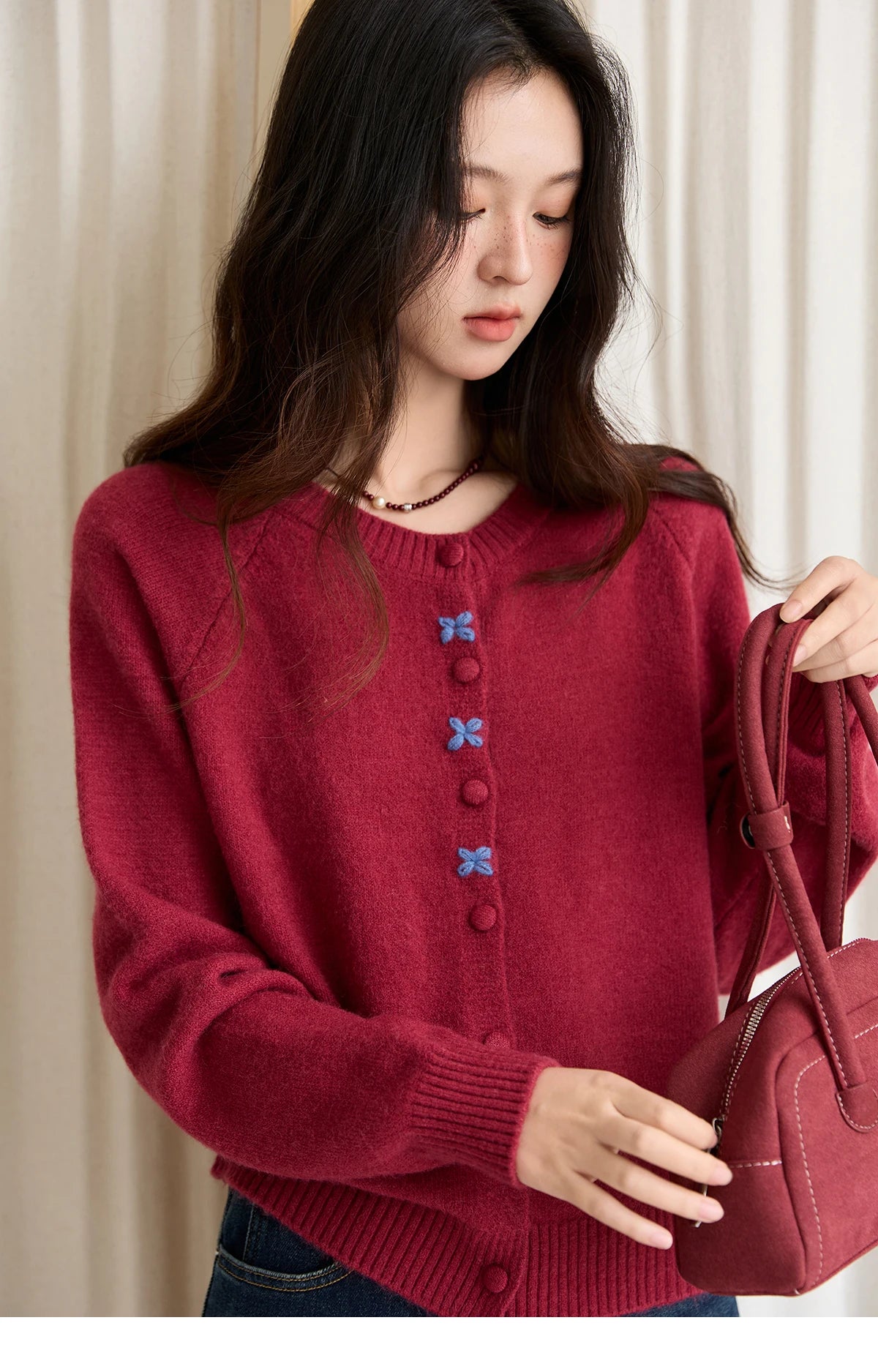 MISHOW Red Knitted Cardigan for Women 2025 Autumn Round Neck Single Breasted Buckle Embroidered Casual Cardigans Lady MXE47Z2621