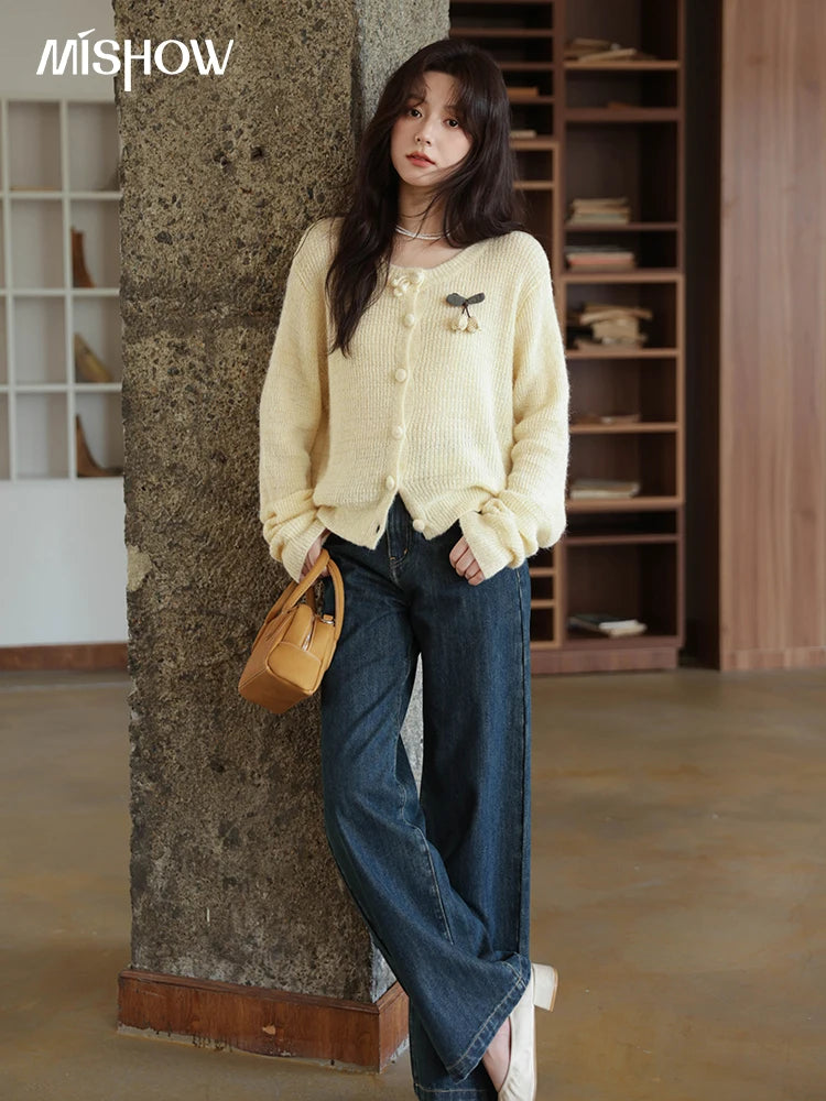 MISHOW Women's Knit Cardigan 2025 Autumn Elegant Camellia Brooch Round Neck Long-Sleeve Top Solid Commute Outerwear MXE44Z1390