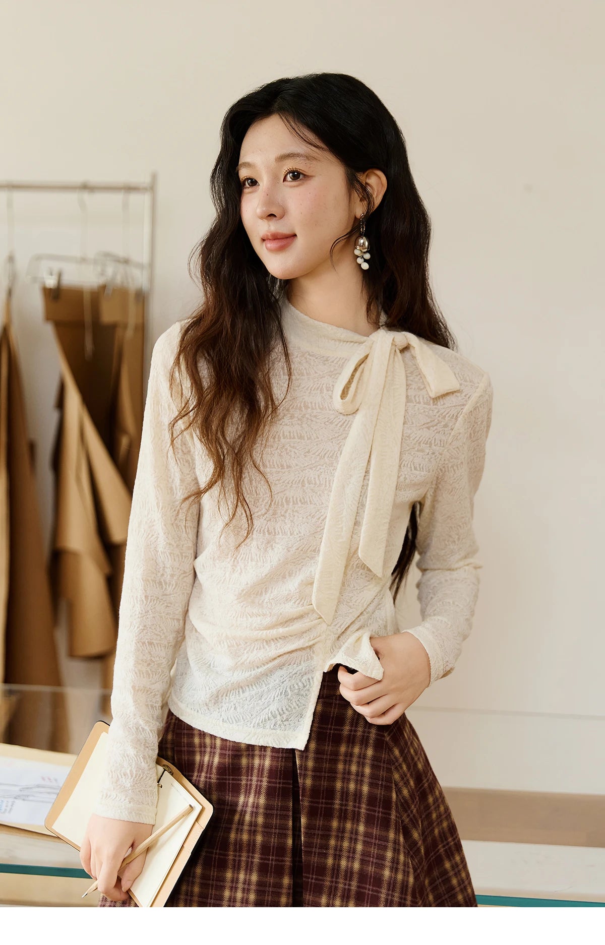 MISHOW Lace Base Tops for Women Autumn 2025 Retro Stand Neck Lace Up Bow Thin Sweater Apricot Waist Knitted Inner Top MXE45Z1382