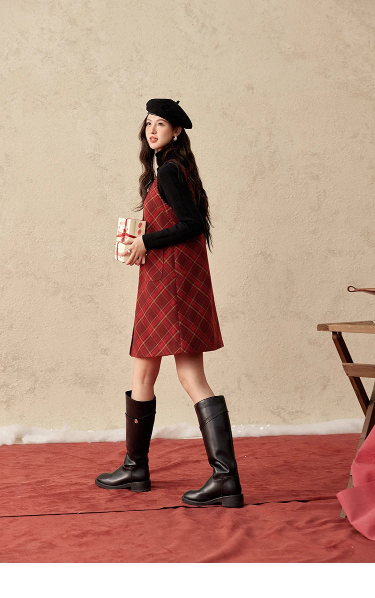 MISHOW Plaid Dress for Women Winter 2024 Contrasting Color Square Neck Plaid Dresses Woolen Sleeveless Vest Dress MXD58L2078