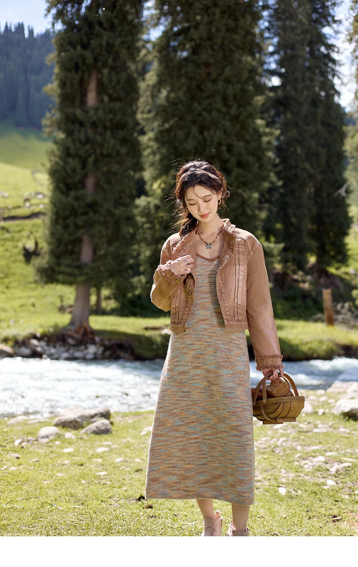 MISHOW Women's French Retro Denim Jacket 2024 Autumn Short 100Cotton Streetwear Top Wide-waisted Single Breasted Coat MXD43W0391