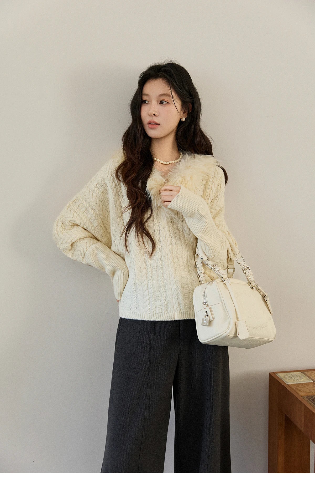 MISHOW Women's Batwing Sleeve KnittedSweater 2025 Winter Faux Fur Collar Cable Knit Puff Sleeve Warm Pullover Tops MXE94Z2985