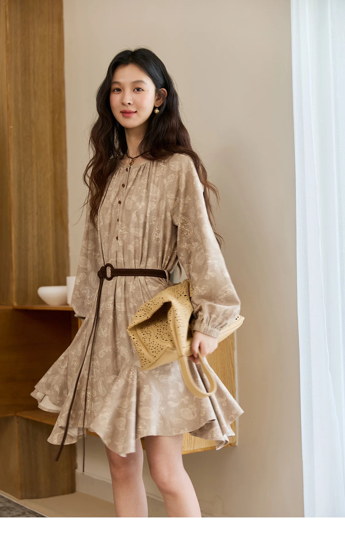 MISHOW Cashew Flower Dress Woman 2025 Autumn Retro Waist Irregular Hem Mid-length Dress Commuter Long Sleeves Dress MXE48L2513