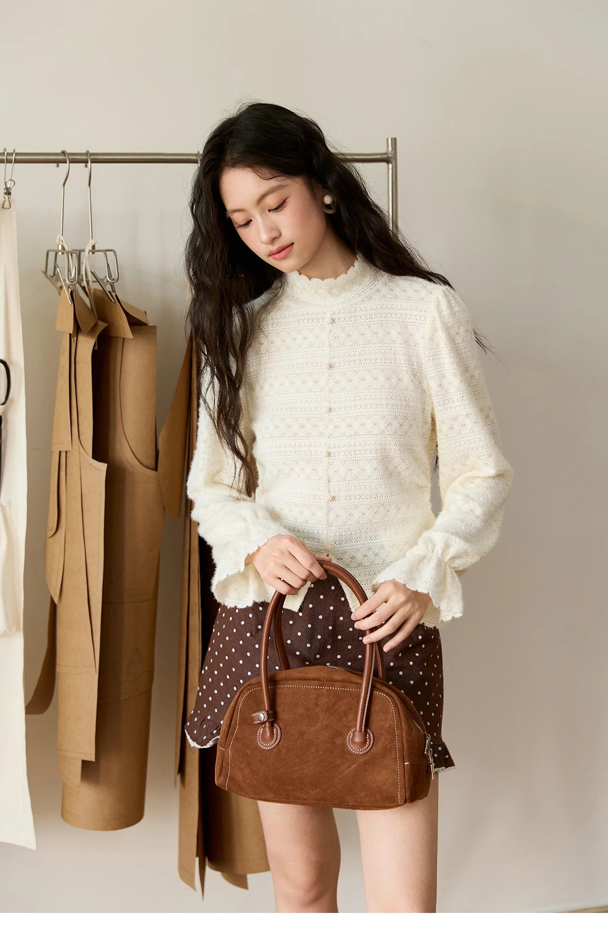 MISHOW Women's Casual Shirt 2025 Autumn Design Sense Elegant Lace Shirt New Half-high Collar Waist Slit Slim Tops MXE48X2501