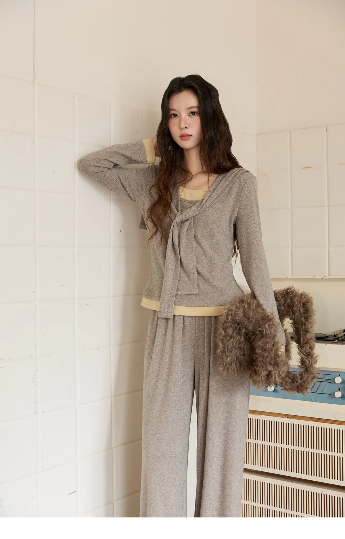 MISHOW Woman Slim Fit Long Sleeve Top 2025 Autumn Retro Solid O-neck Shawl Pullover Casual Knit Top Woman Clothes MXE89T1419