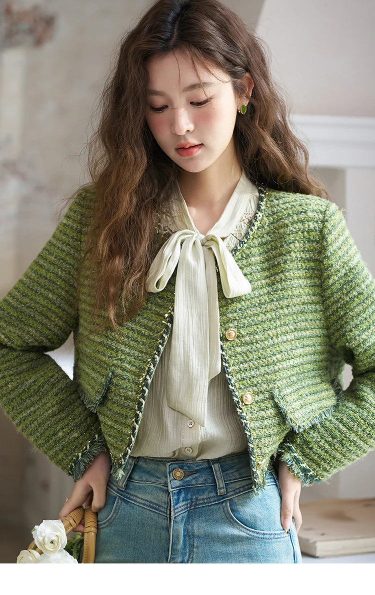 MISHOW Ribbon Collar Shirt for Women Autumn 2025 Sweet Cuffs Pleated Embroidered Petal Sleeve Loose Top Office Lady MXD14C0226