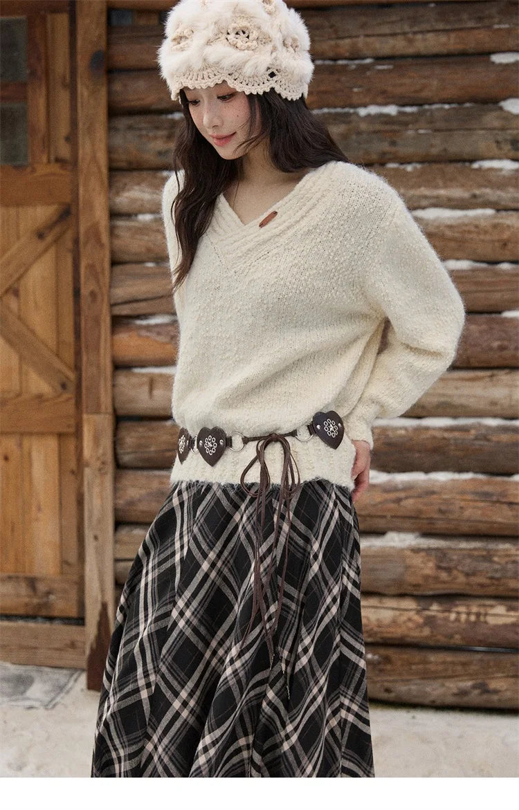 MISHOW Luxury Women Sweaters 2025 Winter Elegant V-neck Thick Pullovers Retro Ribbed Cuff Versatile Long-sleeved Top MXE87Z2755