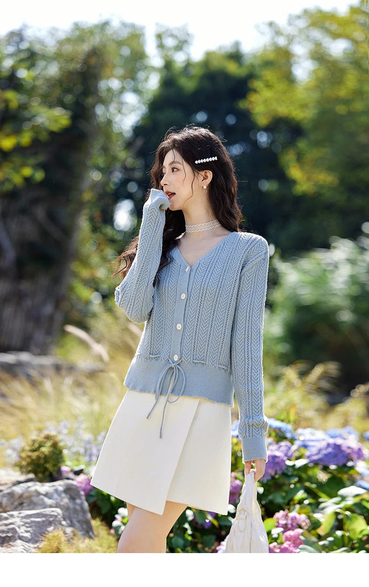 MISHOW Short Skirt Women 2025 Spring Summer Solid A-line High Waist Slim Skirts Female New Fashion Versatile Clothing MXE12B0655