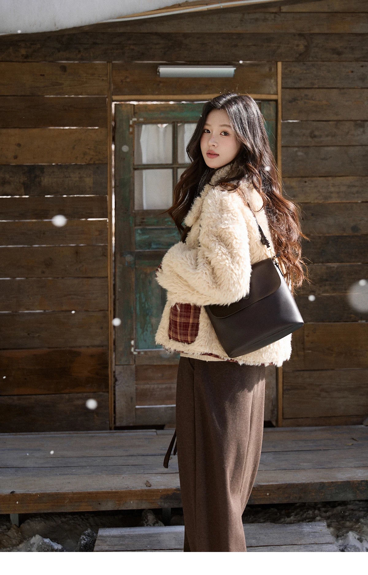 MISHOW Christmas Women's Reversible Retro Red Plaid Lamb Wool Coat 2025 Winter Loose Warm Fur-Lined Lapel Outerwear MXE93W1009