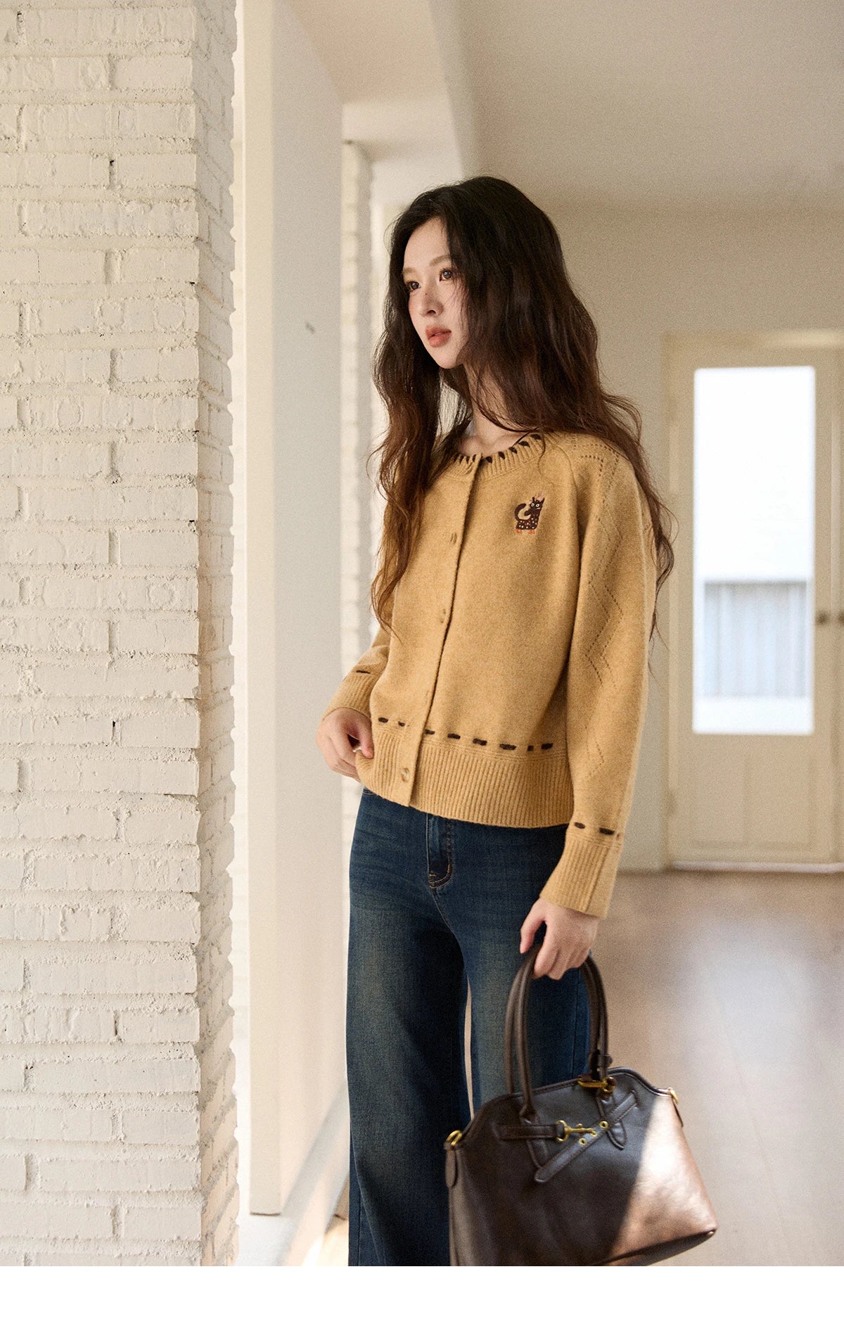 MISHOW Winter Knit Women's Cardigan 2025 New Little Fox Embroidered Sweater Retro Orange Loose Long-sleeved Tops MXE88Z2598