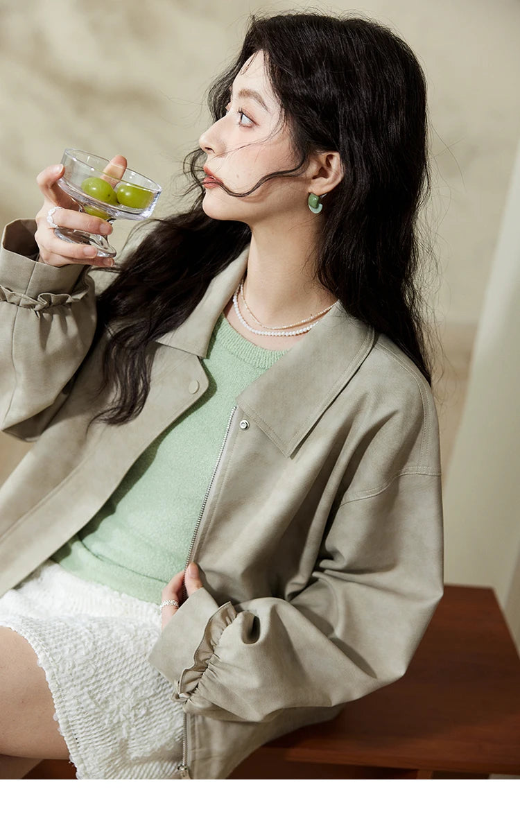 MISHOW Minimalist Short Jacket for Women Spring 2025 Casual Lapel Jacket Zipper Elastic Hem Solid Coats Streetwear MXE13W0715