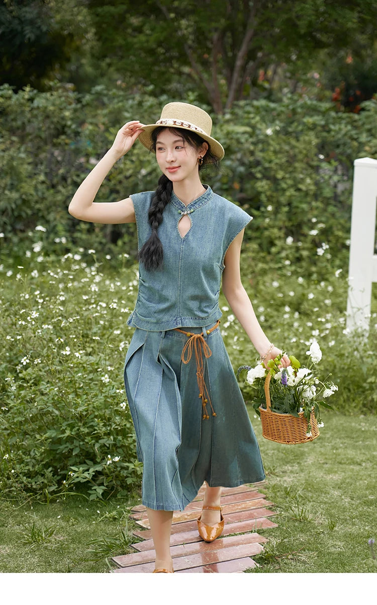 MISHOW Chinese Water Droplet Hollowed Stand Collar Vest Pleated Denim Skirt Separately Summer Retro Denim Collection MXD21X1465