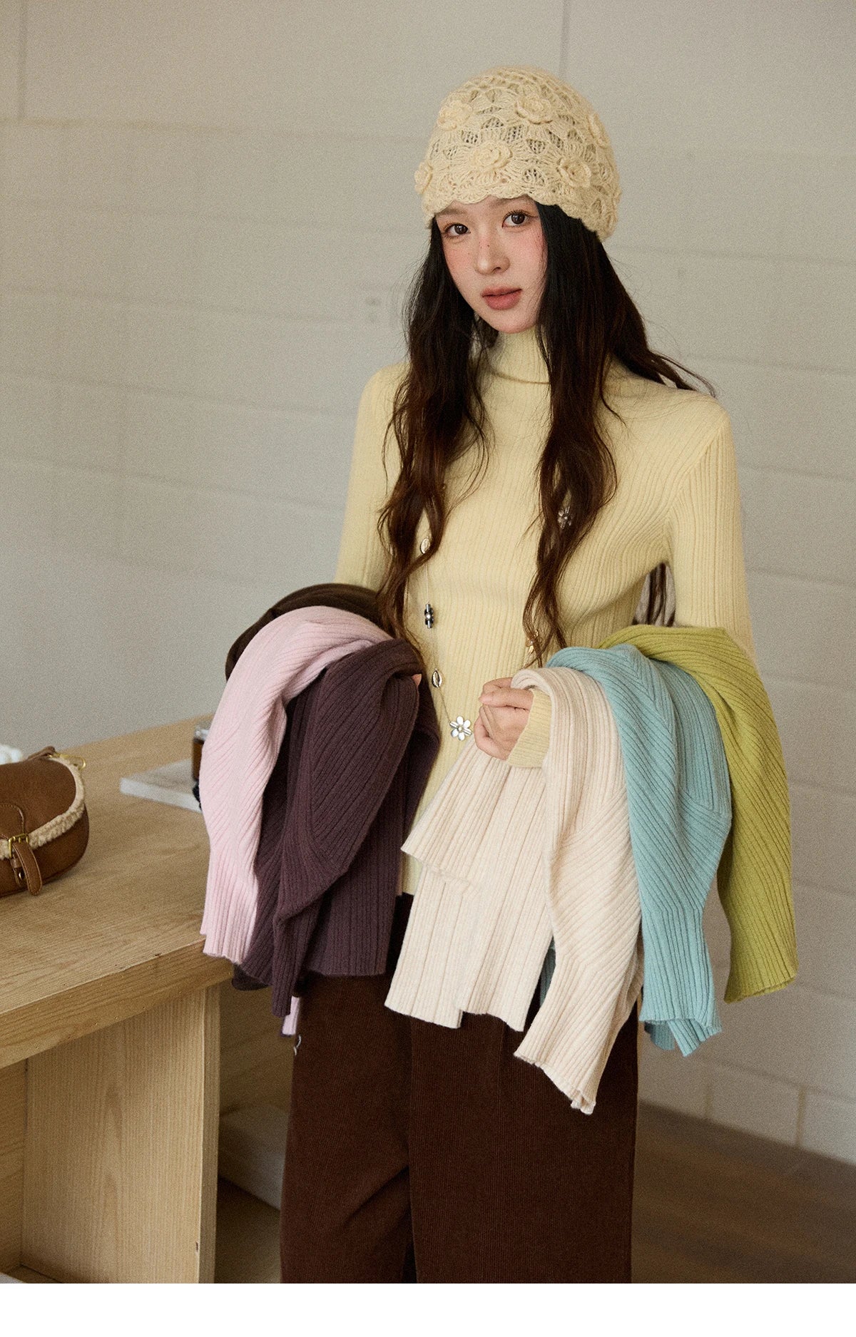 MISHOW Women's Long-sleeved Tops 2025 Winter Simple Solid Turtleneck Sweater Vertical Ribbed Slim Fit Casual Top MXE86Z2656