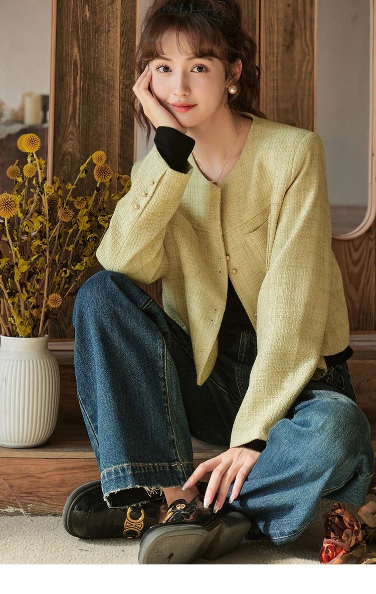 MISHOW Retro Round Neck Coats for Women Spring Autumn Pockets Loose Gold Button Single Breasted Solid Short Jackets MXC44W0072