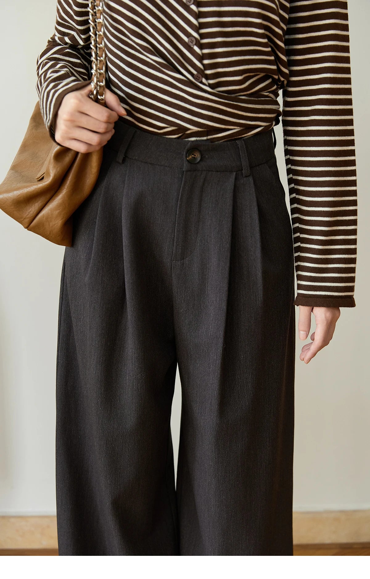 MISHOW Women's Solid Wide-leg Pants 2025 Autumn Fashion Minimalist High-waisted Loose Trousers Commute Pockets Pants MXE46K1090