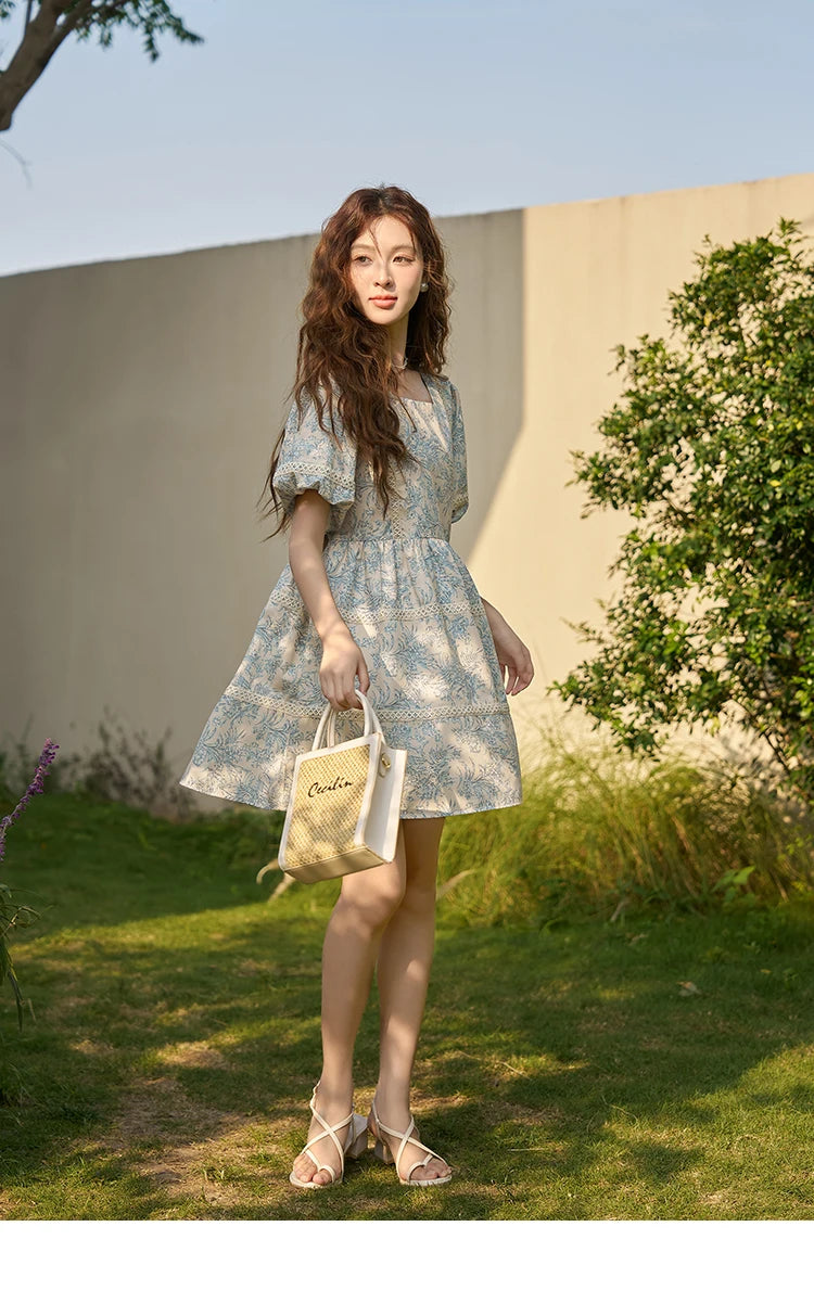 MISHOW Square Collar Blue Floral Dress 2023 Summer French Retro Puff Sleeve Lace Doll Sweet Loose Knee-Length Dresses MXC38L1520