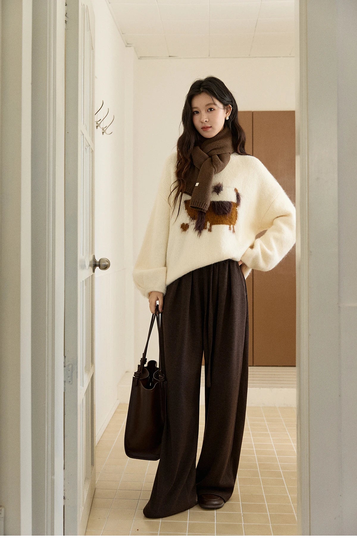 MISHOW Women's Solid Knitted Sweater 2025 Autumn Winter Dog Pattern Jacquard Crew Neck Fluffy Warm Loose Pullover Top MXE94Z2988