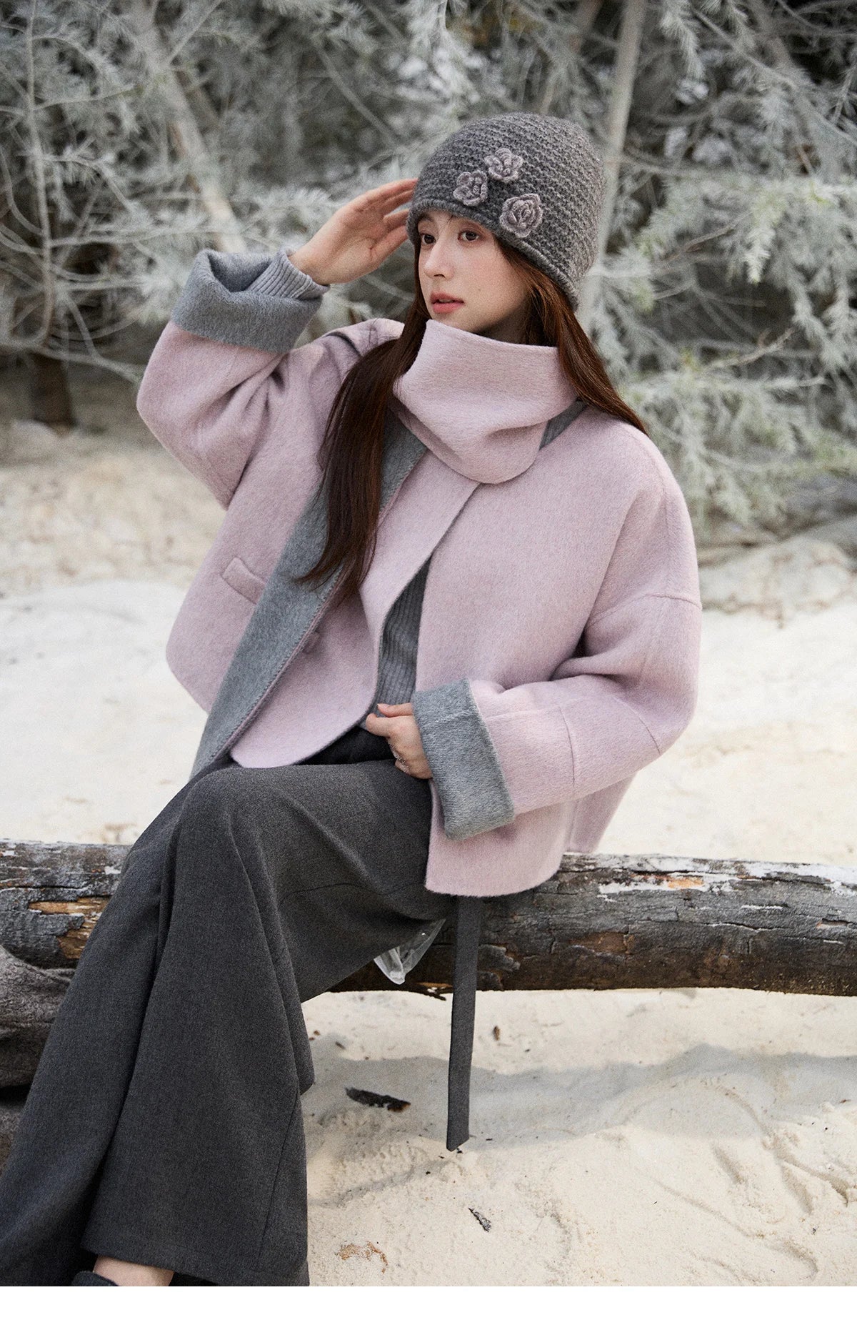 MISHOW Women's Tweed Wool Double-Faced Short Coat with Scarf 2025 Winter Loose Warm Outerwear O-neck Coat Office Lady MXE86W0977