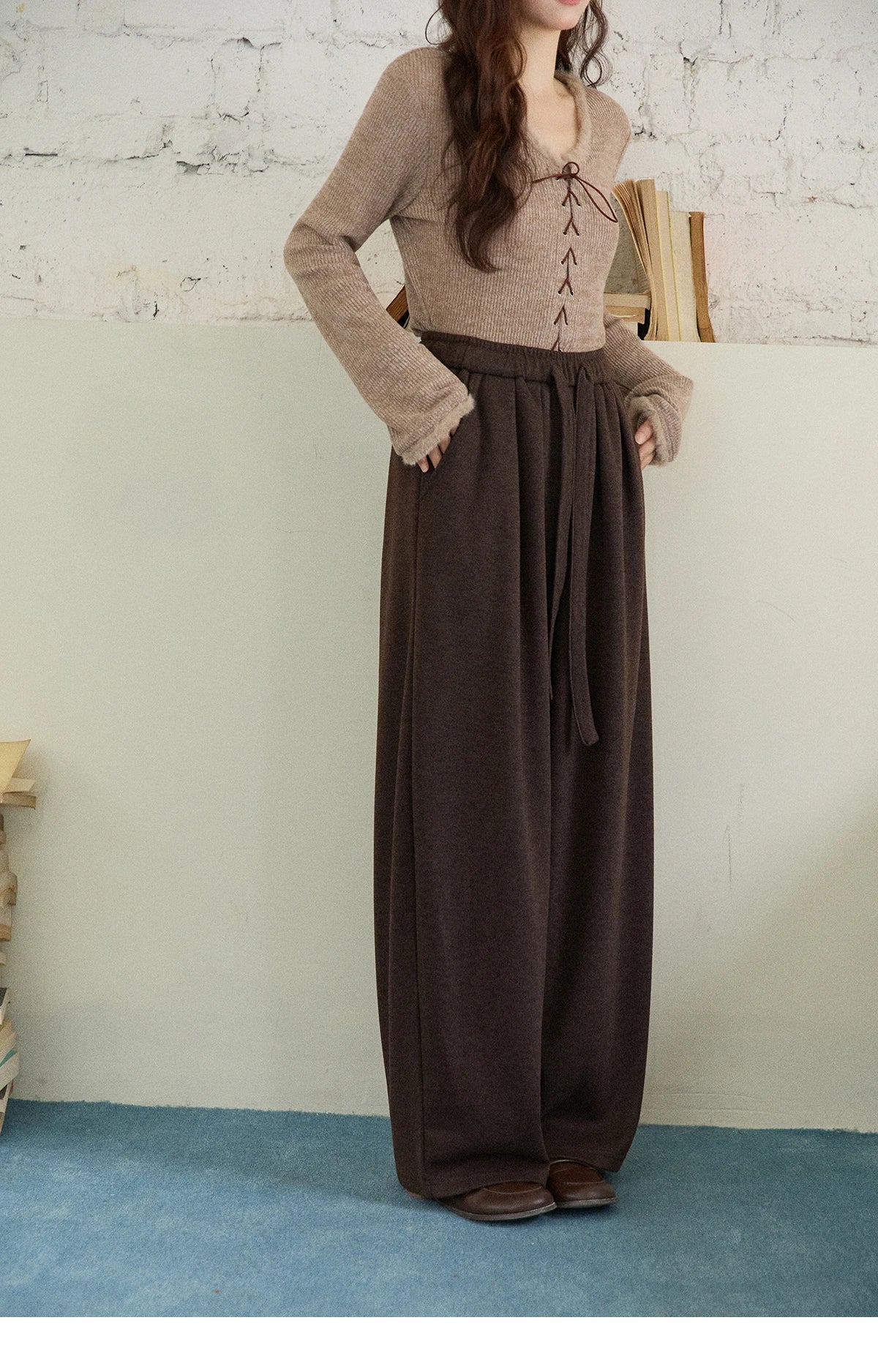 MISHOW Brown Wide-leg Pants for Women2025 Winter Thickened Warm Drawstring Waistband Retro Casual Trousers Woman MXE87K1126