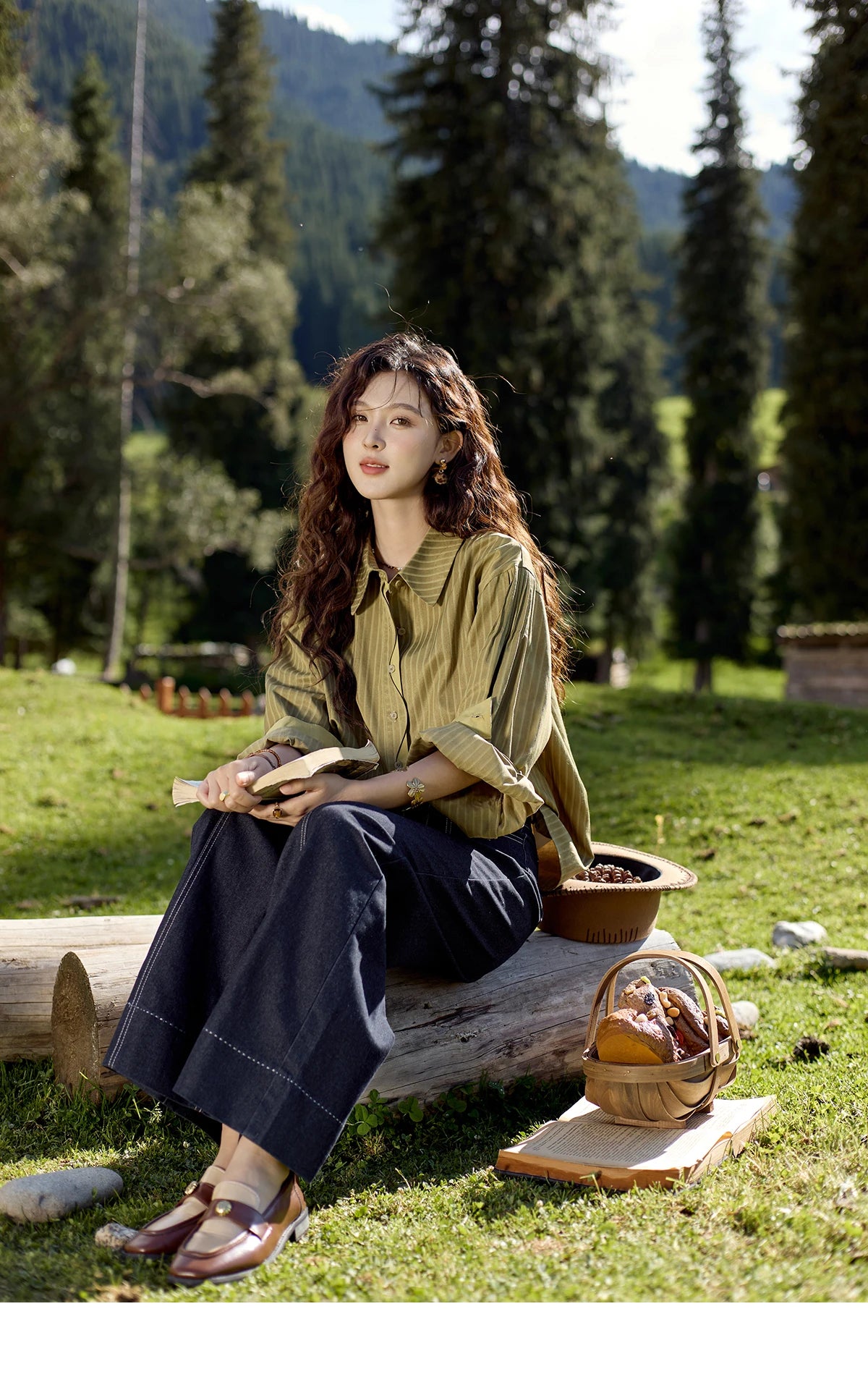 MISHOW Striped Casual Shirt for Women 2024 Autumn Retro Lapel Long Sleeve Top Contrasting Cuffs Shirts Office Lady MXD42C0301