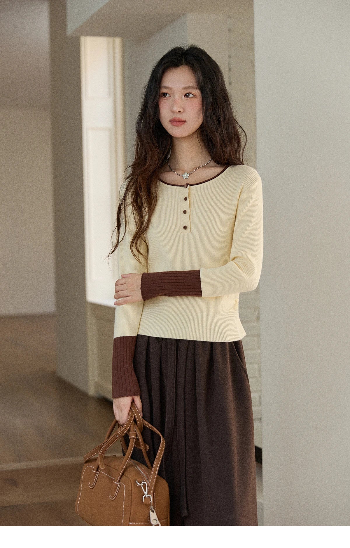 MISHOW Long Sleeves Sweater Women 2025 Winter New Retro Contrast Color Crew Neck Knit Top Comfortable Slim Sweater MXE89Z2639