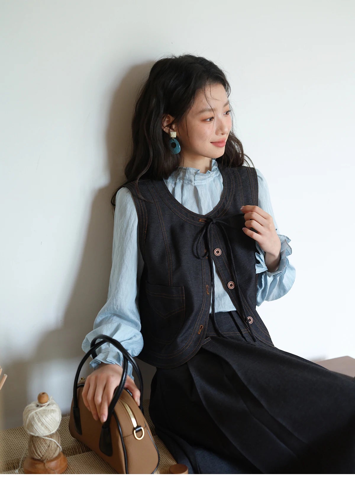 MISHOW Deep Blue Imitation Denim Vest Coat 2025 Autumn Round Neck Lace-up Coat Contrasting Button Single Breasted Top MXE41W0797