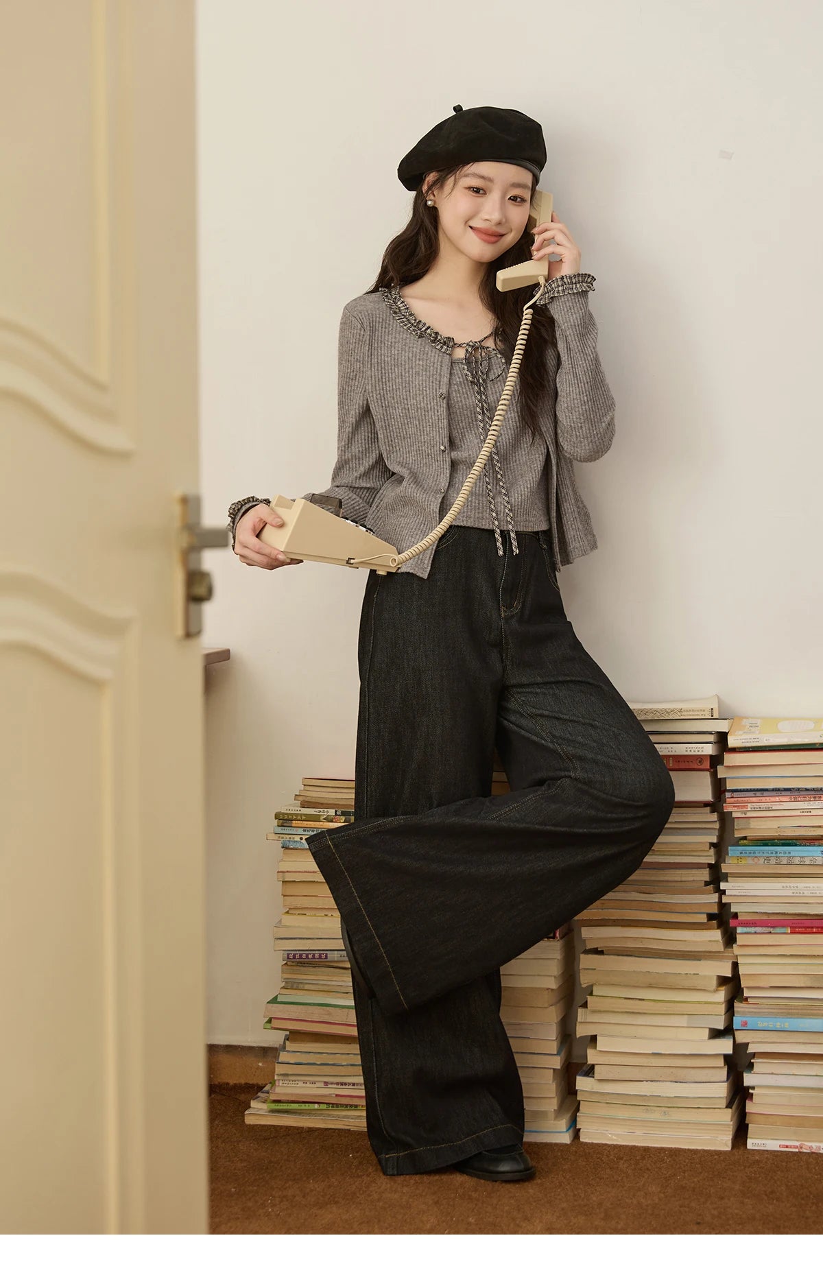 MISHOW Plaid Black Fungus Edge Tied Knitted Sweater for Women Autumn 2025 Pit Striped Knitted Fake Two-piece Top MXE44Z1361