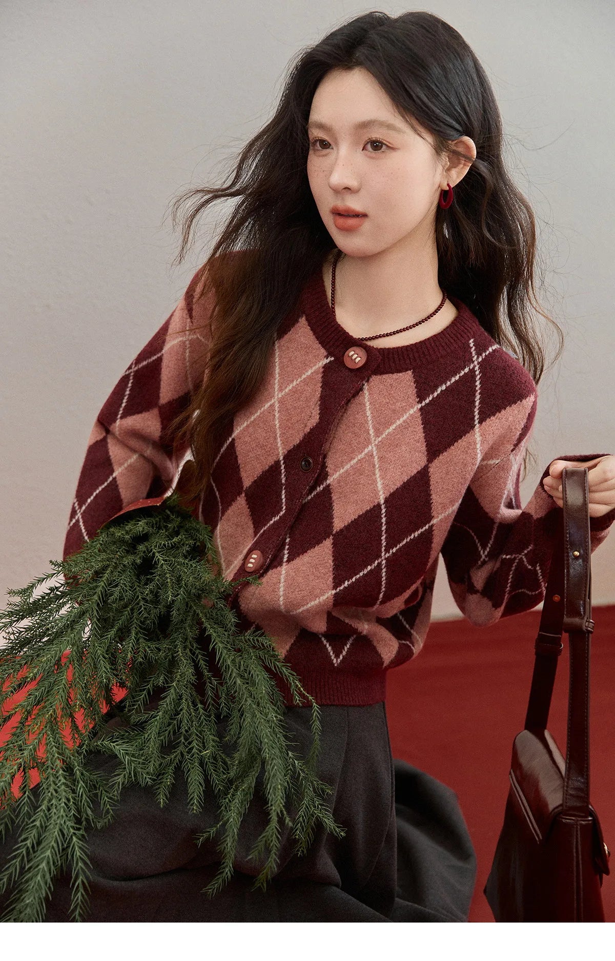 MISHOW Christmas Retro Diamond Grid Sweater Cardigan for Women 2025 Winter O-neck Contrasting Thick Knitted Sweaters MXE91Z2773