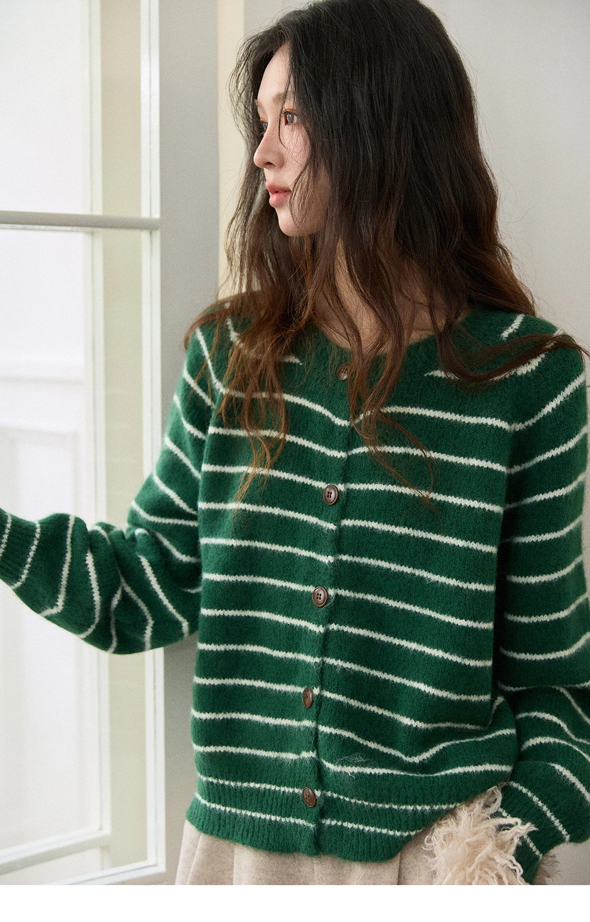 MISHOW Green Striped Cardigans for Woman 2025 Winter Knitted Cardigan Wool Blend Loose Retro Crew Neck Knit Sweater MXE86Z2735
