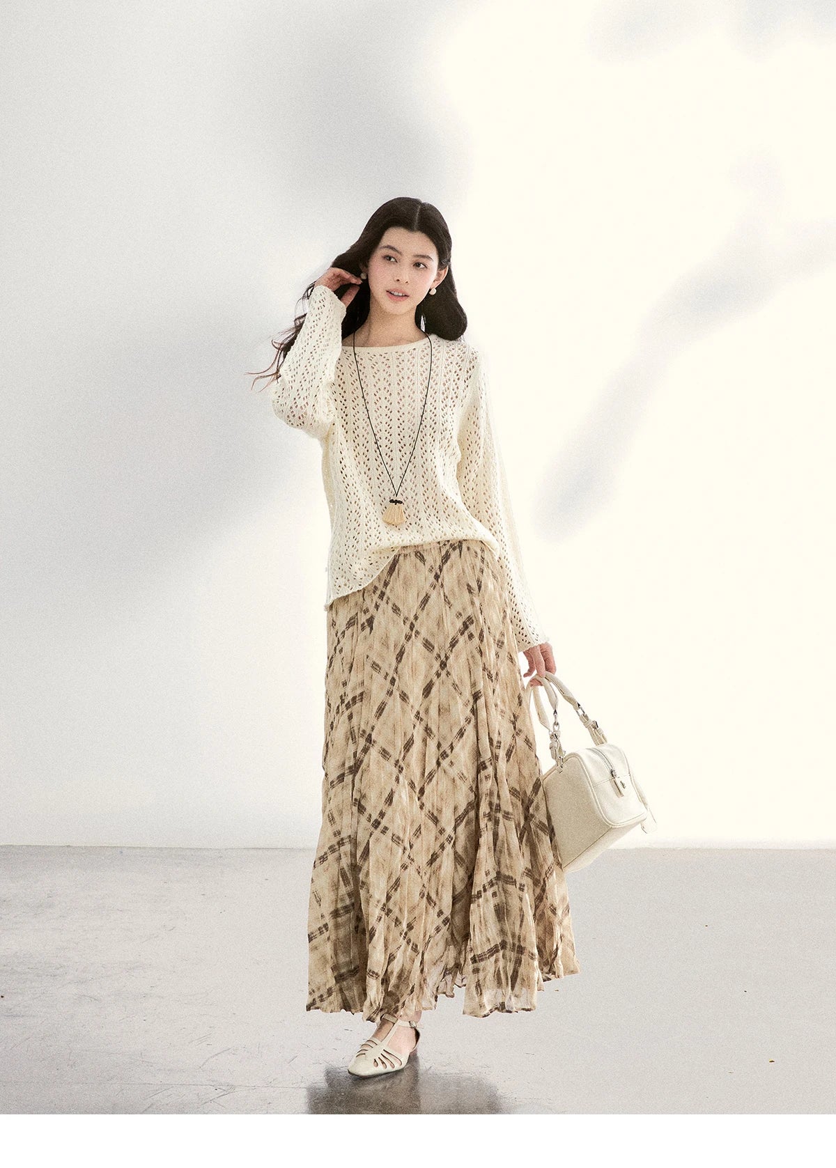 MISHOW Women's Hollow Out Knit Tops 2026 Spring Crew Neck Long Sleeve Tops Loose Casual Soft Breathable Beige Sweater MXF13Z3017