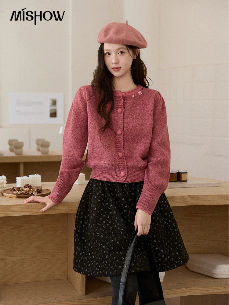 MISHOW Rose Red Sequin Beaded Floral Cardigan 2025 Winter Slight Puff Sleeve O-Neck Sweater Thick Warm Short Knitwear MXE93Z2808