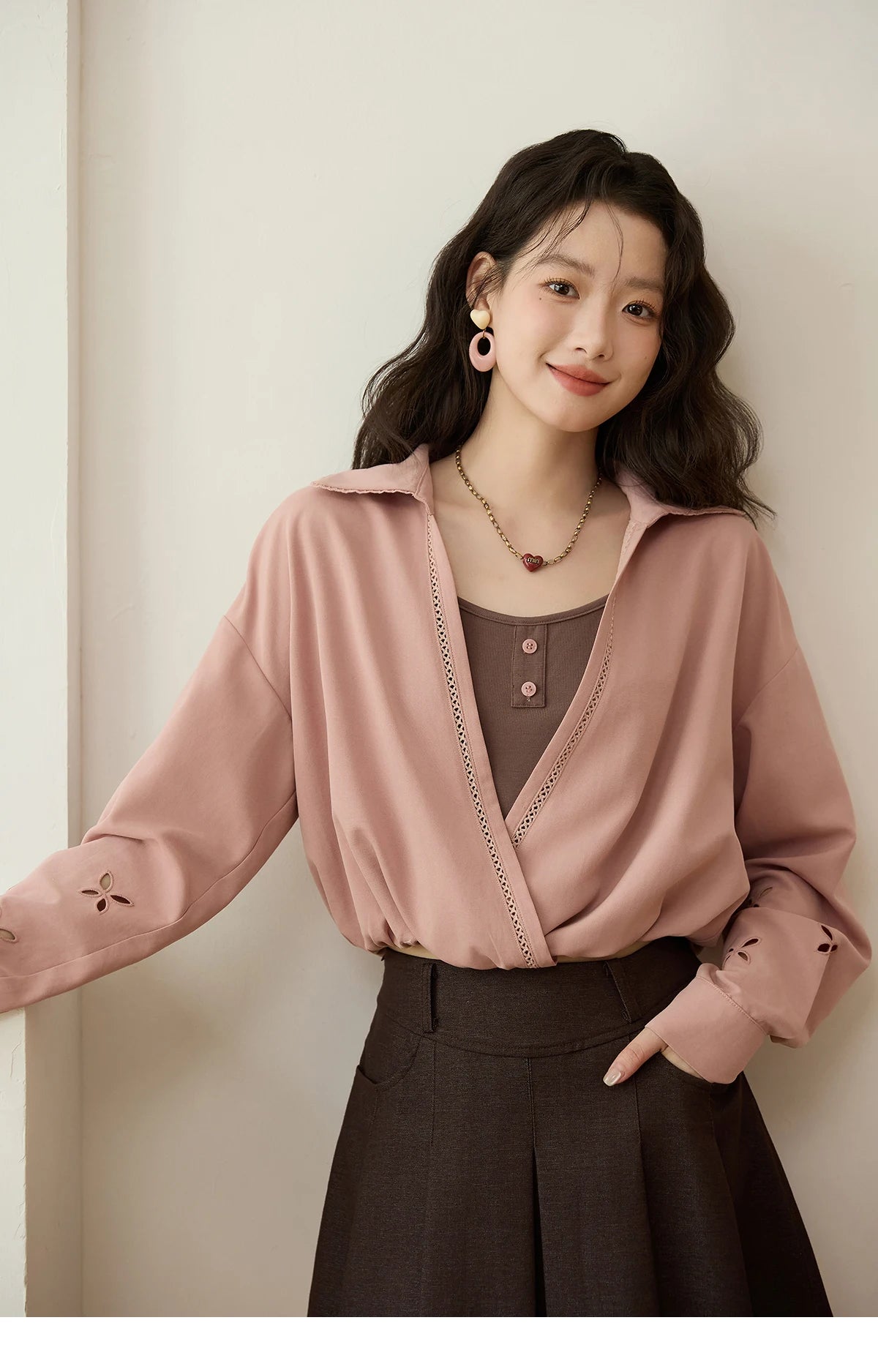 MISHOW Elegant Woman Blouse 2025 Autumn Loose Fitting Fake Two-piece Contrasting Color V-neck Tops Ladies Clothing MXE45C2403
