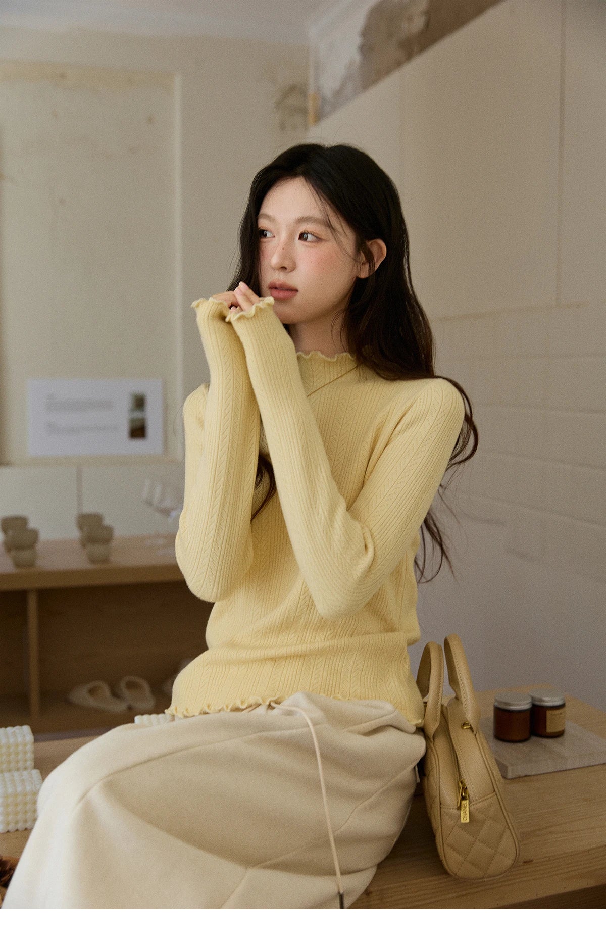 MISHOW Women's One Piece Velvet Thickened Bottom Tops 2025 Winter Versatile Black Fungus Edge Collar Knitted Tops MXE88Z2597