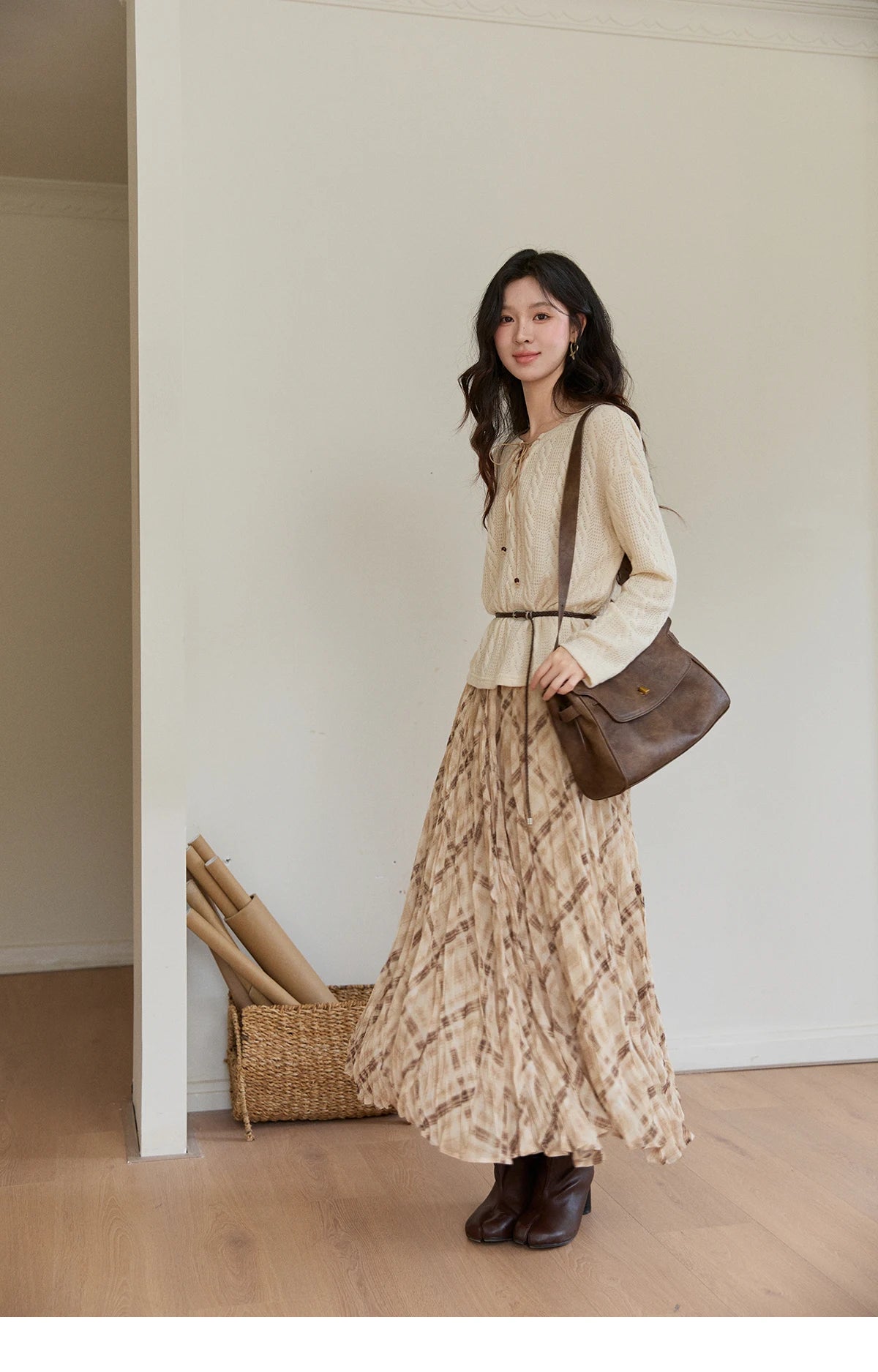 MISHOW Women's Beige Apricot Knitted Sweater 2026 Spring V-Neck Lace-Up Cable Knit Casual Loose Top Excluding Belt MXF108Z1029