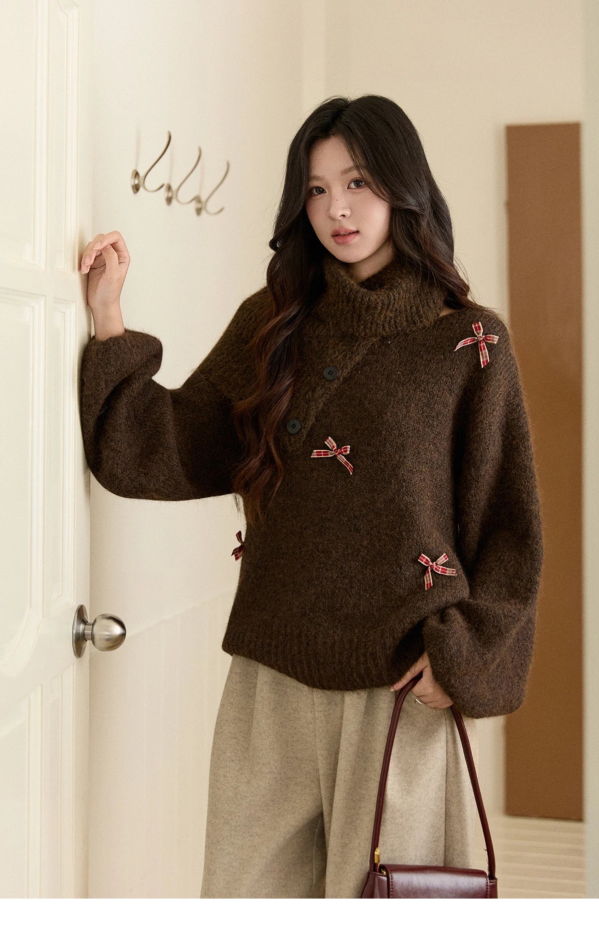 MISHOW Women's French Retro Plaid Bow Sweater 2025 Winter Detachable Shawl Collar Thick Lantern Sleeve Knitted Tops MXE93Z2946