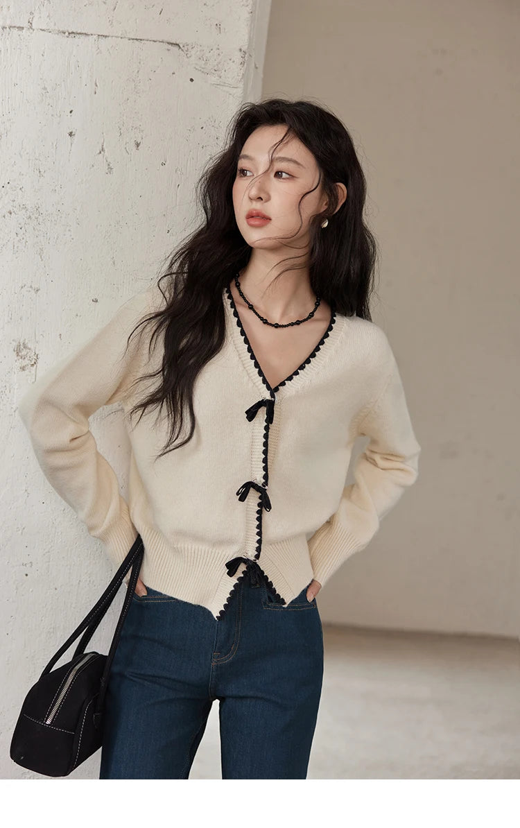 MISHOW Simple Knitted Cardigan Women V-Neck Single Breasted Bow Sweater Jacket Elegant French Long Sleeve Knitted Top MXD34Z0938