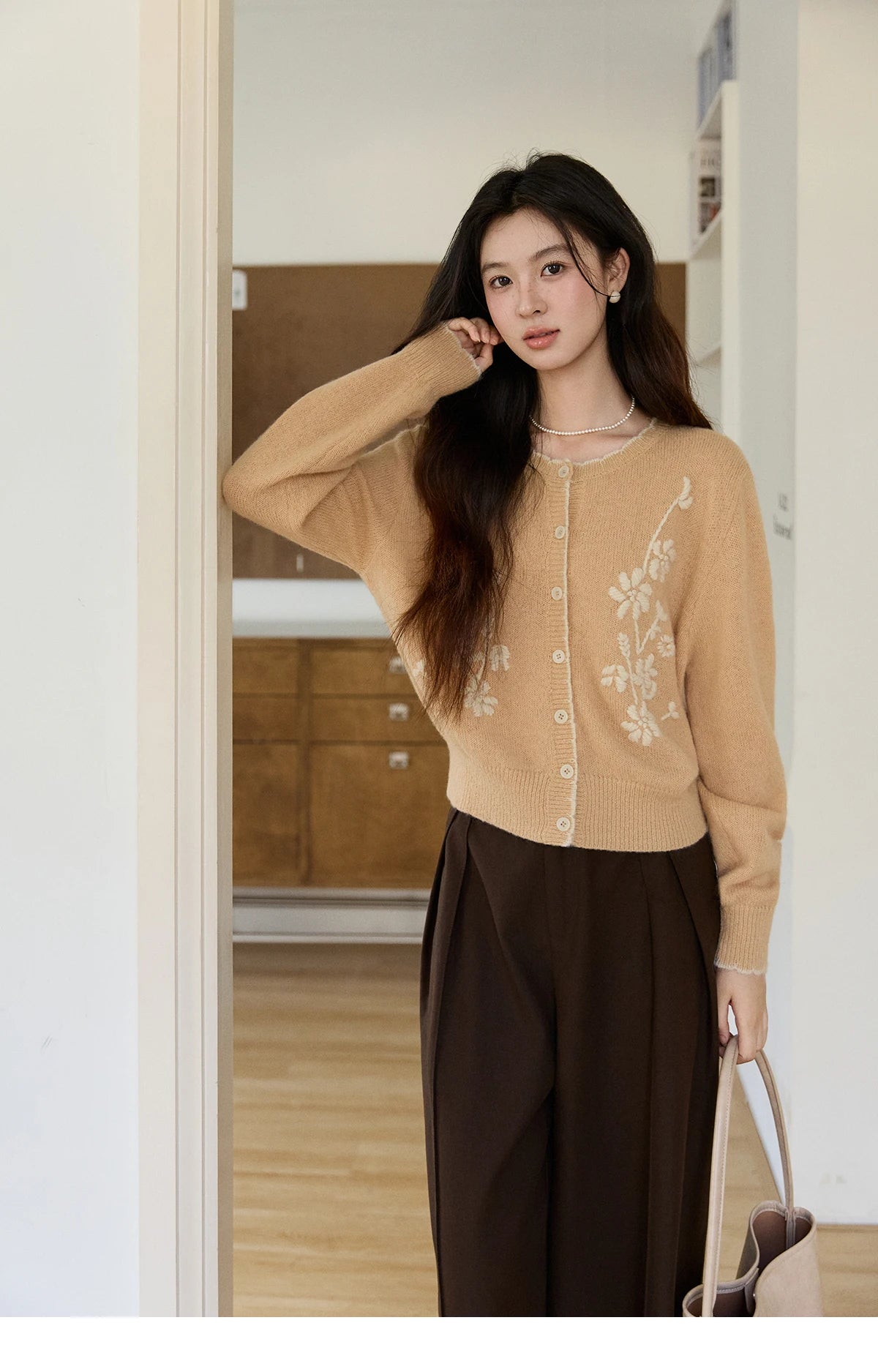 MISHOW Women's Camel Knitted Cardigan 2026 Spring Floral Embroidery Crew Neck Tops Button Warm Loose Cropped Sweater MXF11Z2896