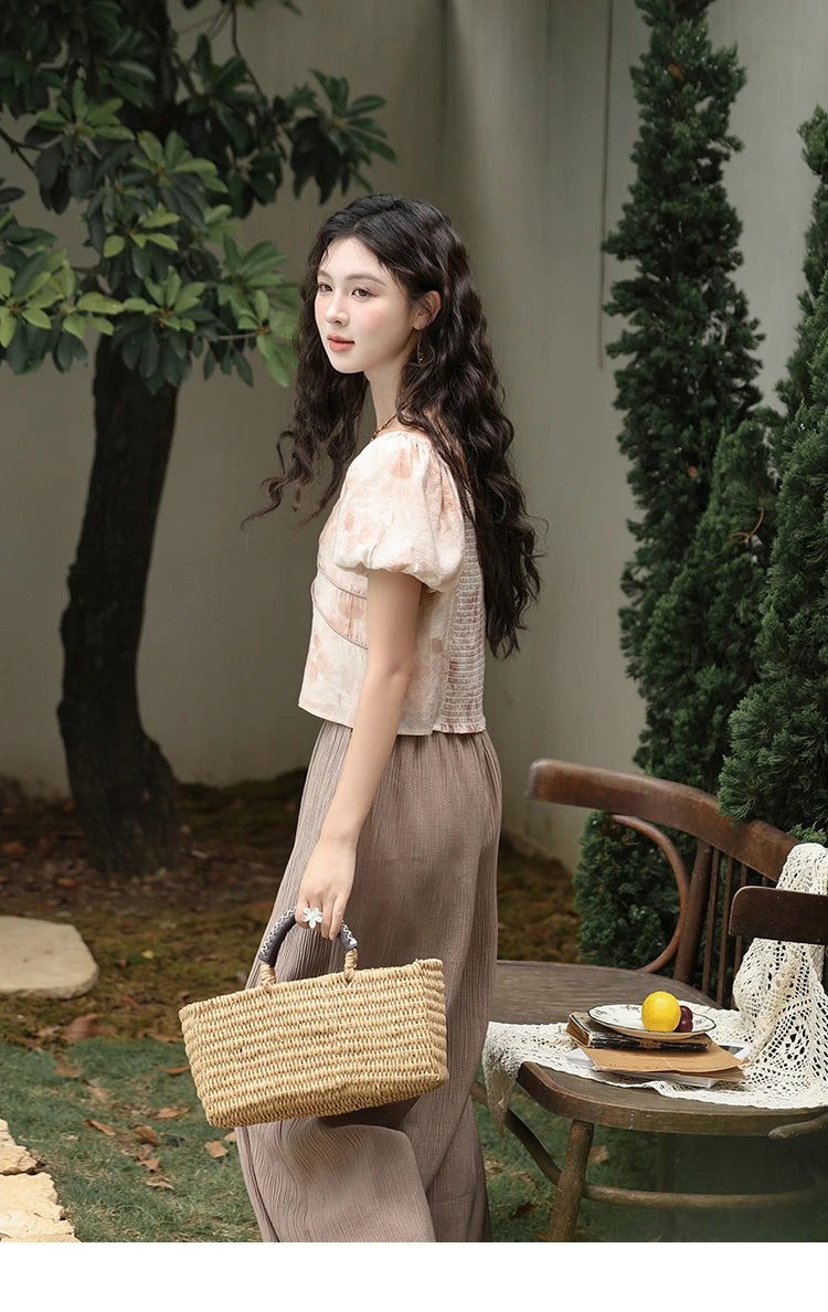 MISHOW Women's Contrast Halo Printing Blouses 2024 Summer French Retro Square Tops Female Puff Sleeve Button Blouse MXD30X1562