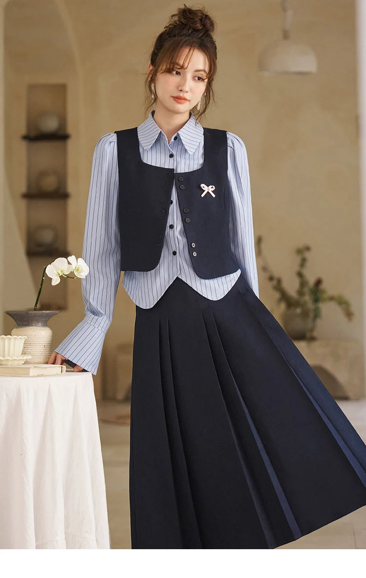 MISHOW French Vest Coat 2024 Spring Bow Square Neck Temperament Sleeveless Short Single Breasted Tank Top Outerwear MXD12W0294