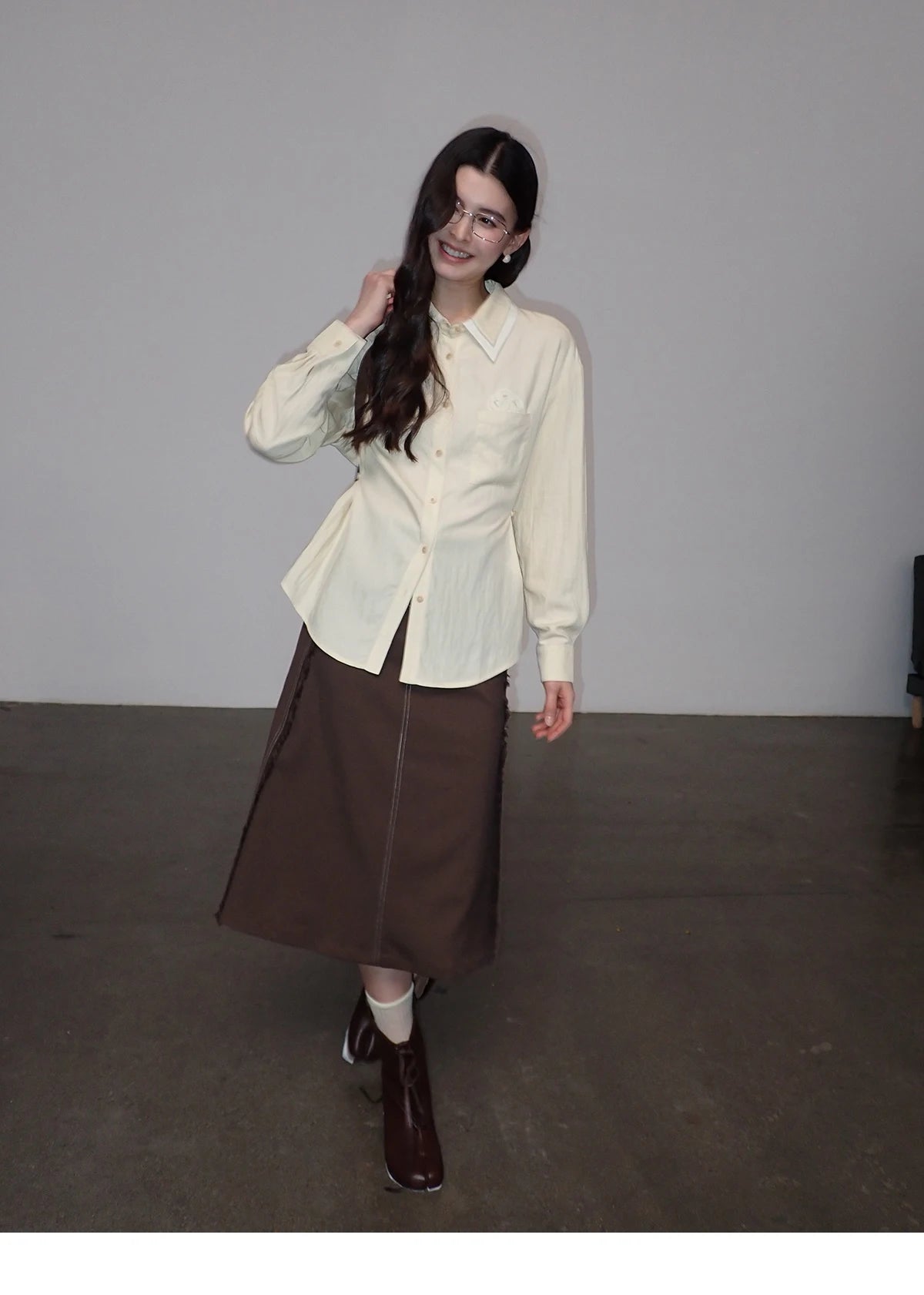 MISHOW Women's Contrast Trim Lapel Collar Shirts 2026 Spring Floral Embroidery Pocket Decor Button Waist Casual Shirt MXF13C2440